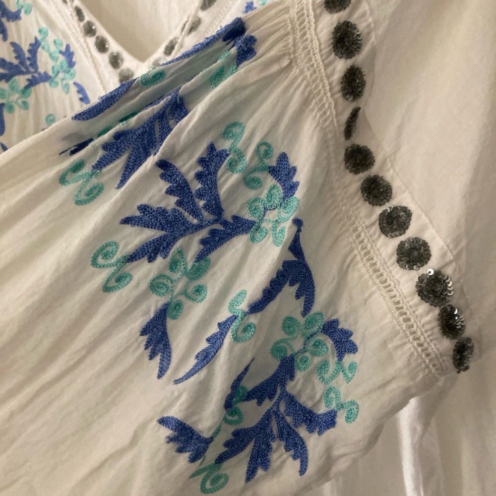 Cotton peasant blouse.  Size M drop shoulder. Blue & Silver